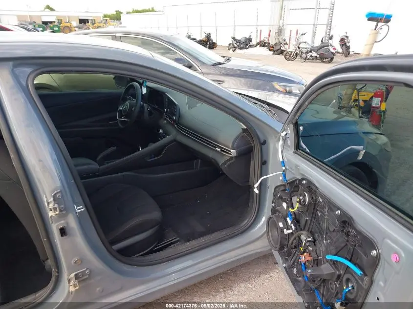 2022 HYUNDAI ELANTRA SEL