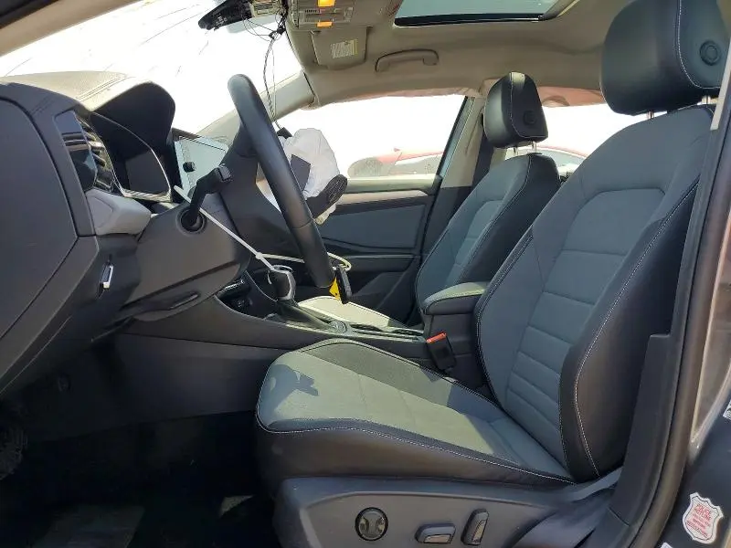2025 VOLKSWAGEN JETTA SE  