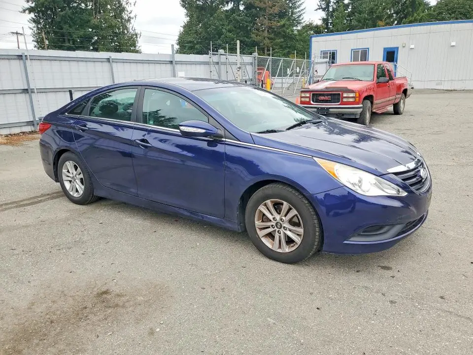 2014 HYUNDAI SONATA GLS  