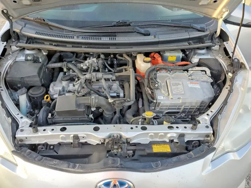 2012 TOYOTA PRIUS C TWO  