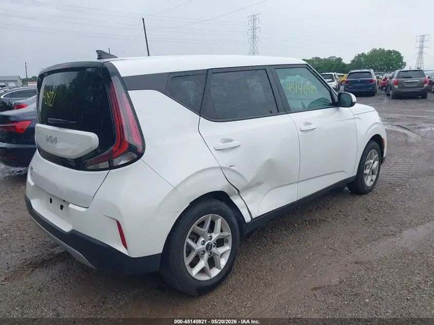 2024 KIA SOUL LX