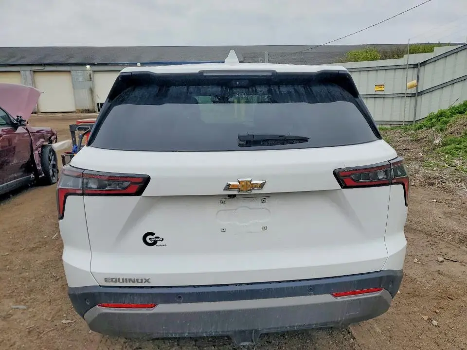 2025 CHEVROLET EQUINOX LT  