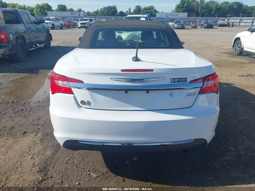 2013 CHRYSLER 200 TOURING