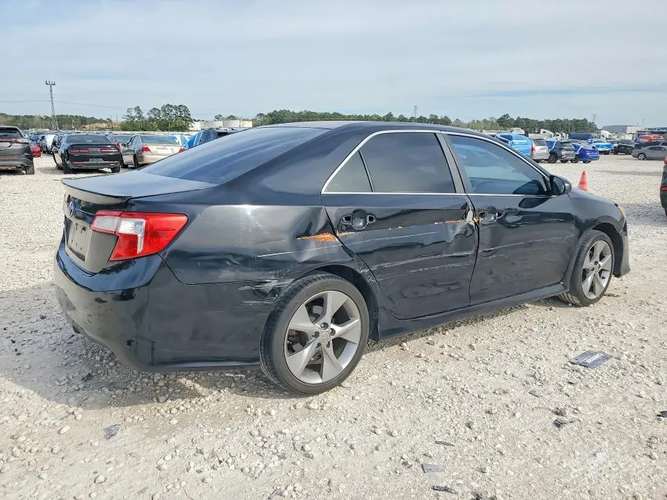 2014 TOYOTA CAMRY SE SPORT  
