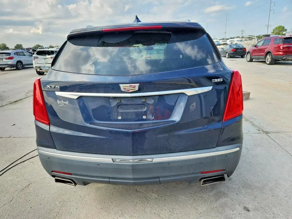 2017 CADILLAC XT5 PREMIUM LUXURY  