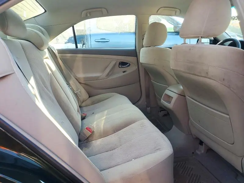 2011 TOYOTA CAMRY LE  