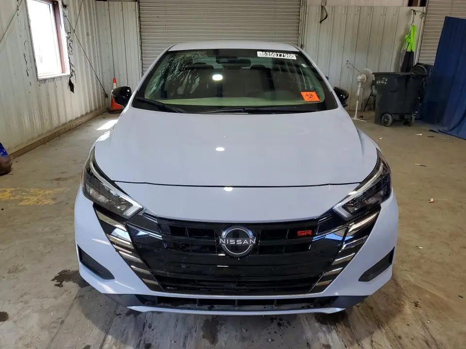 2025 NISSAN VERSA SR  
