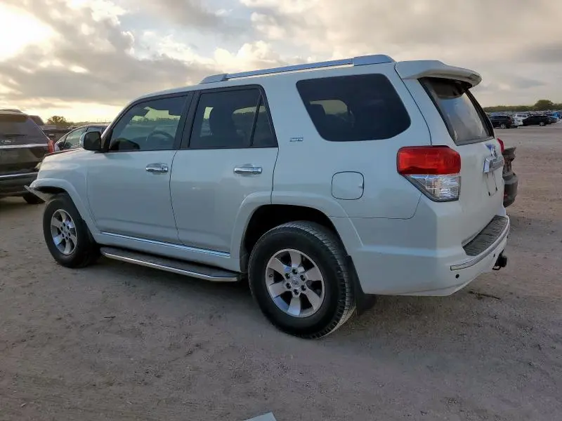 2011 TOYOTA 4RUNNER SR5  