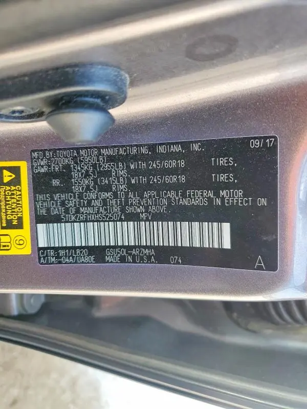 2017 TOYOTA HIGHLANDER XLE  