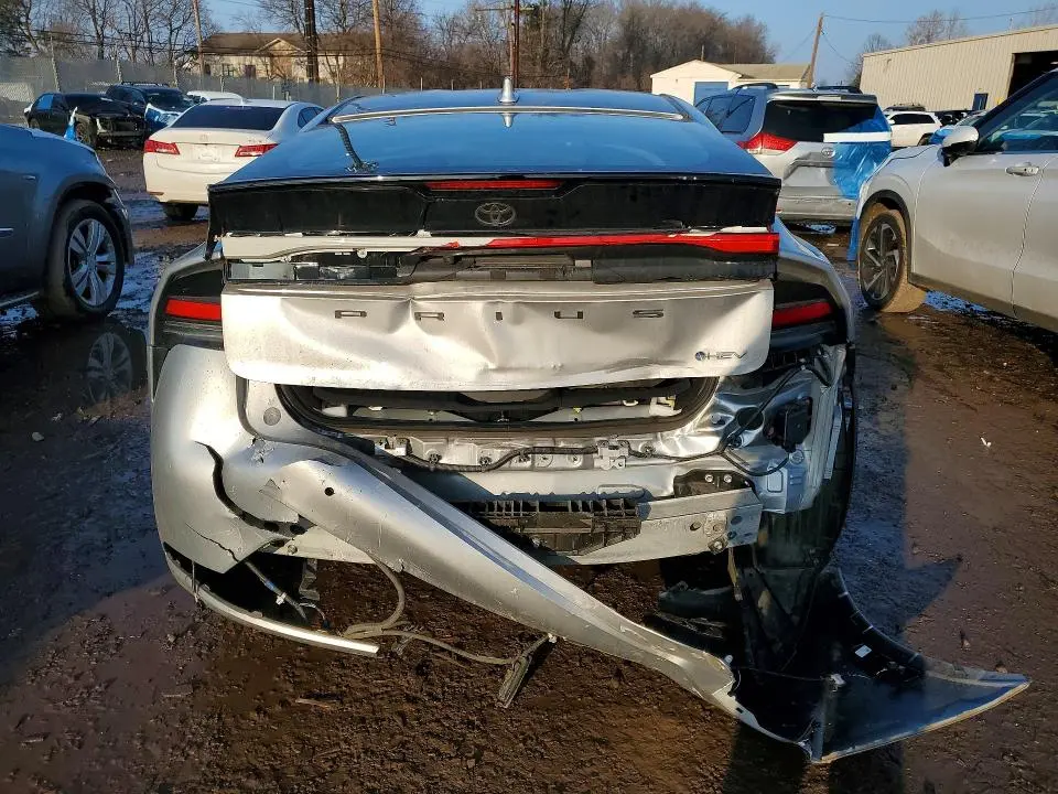 2023 TOYOTA PRIUS LE  