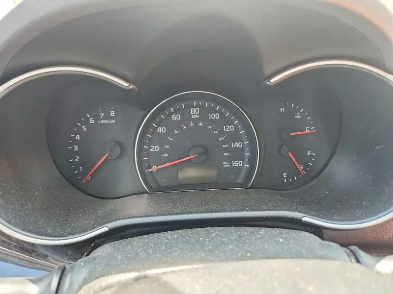 2015 KIA SORENTO LX  