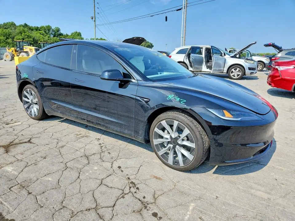 2026 TESLA MODEL 3   