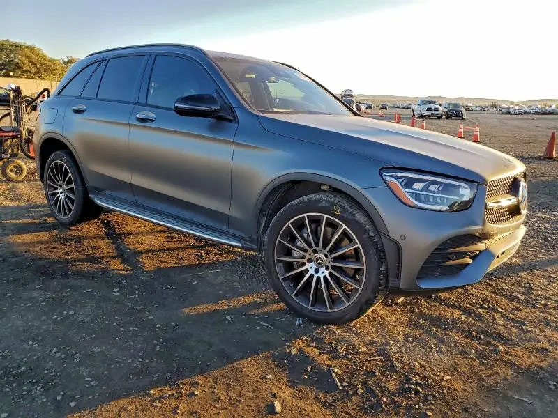 2022 MERCEDES-BENZ GLC 300  