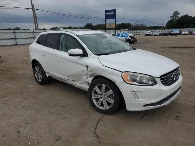 2016 VOLVO XC60 T6 PLATINUM  