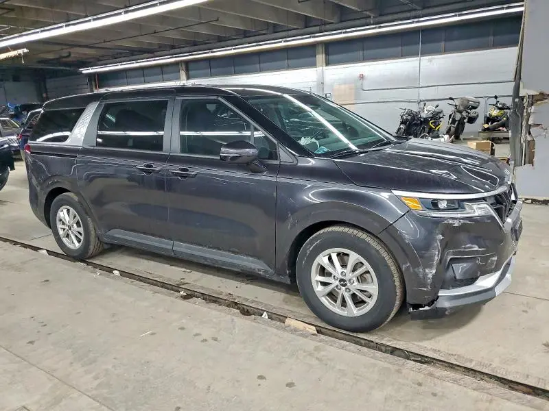 2024 KIA CARNIVAL LX  