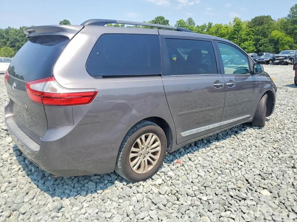 2015 TOYOTA SIENNA XLE 8-PASSENGER  