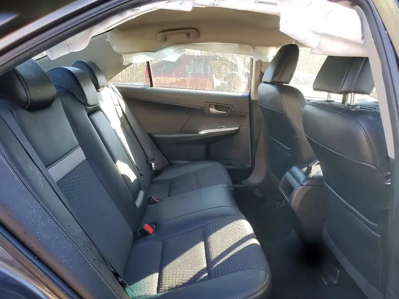 2014 TOYOTA CAMRY SE  