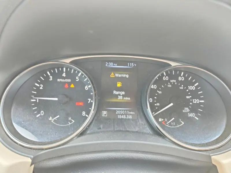 2015 NISSAN ROGUE SV  