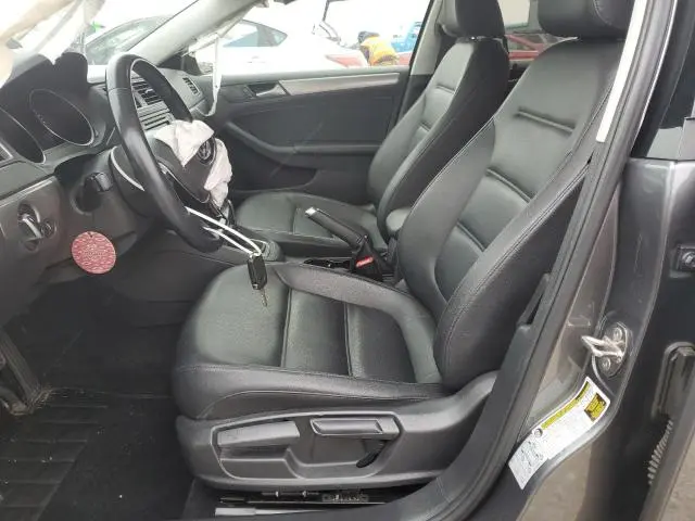 2018 VOLKSWAGEN JETTA SE  