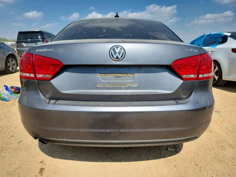 2014 VOLKSWAGEN PASSAT SE  