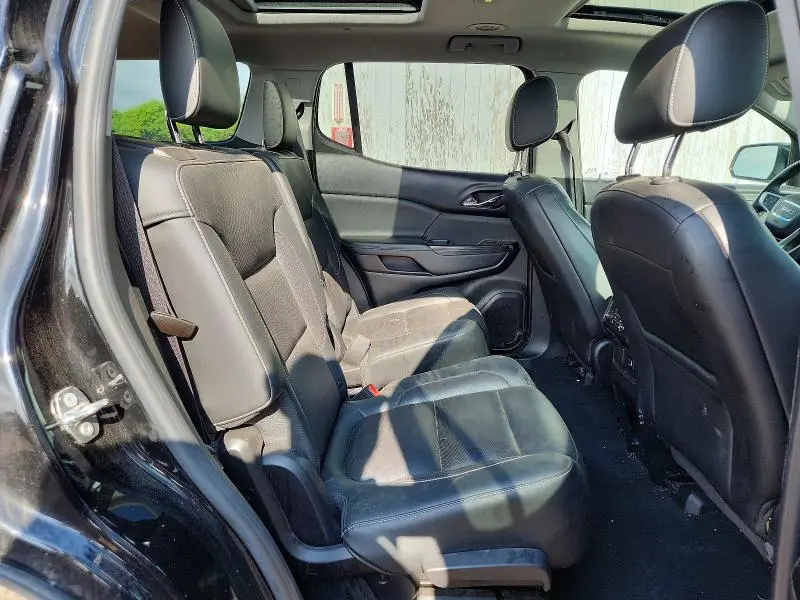 2018 GMC ACADIA SLT-2  