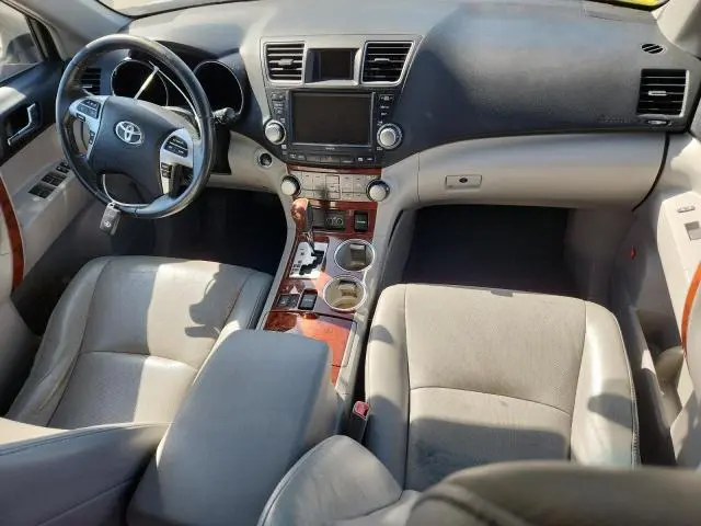 2011 TOYOTA HIGHLANDER LIMITED  