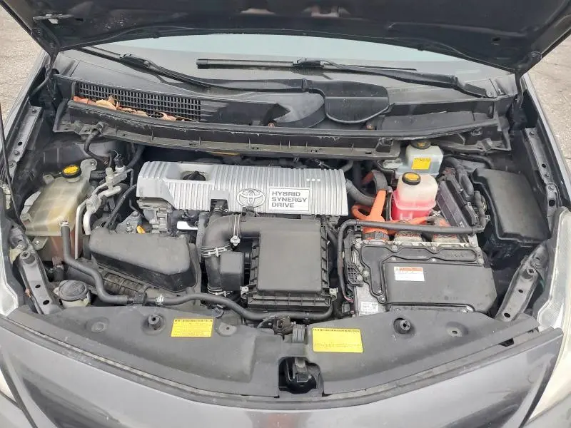 2013 TOYOTA PRIUS V FIVE  