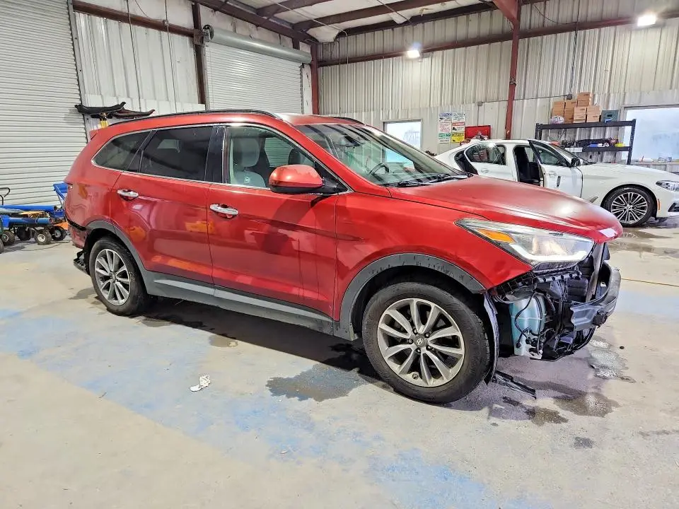 2018 HYUNDAI SANTA FE SE  
