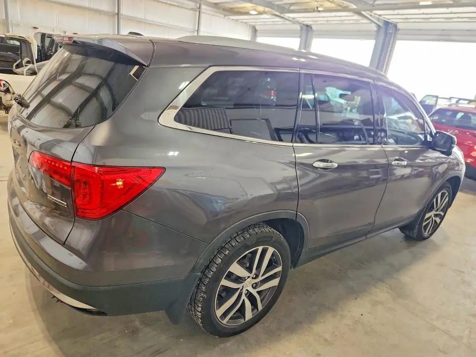 2017 HONDA PILOT TOURING  
