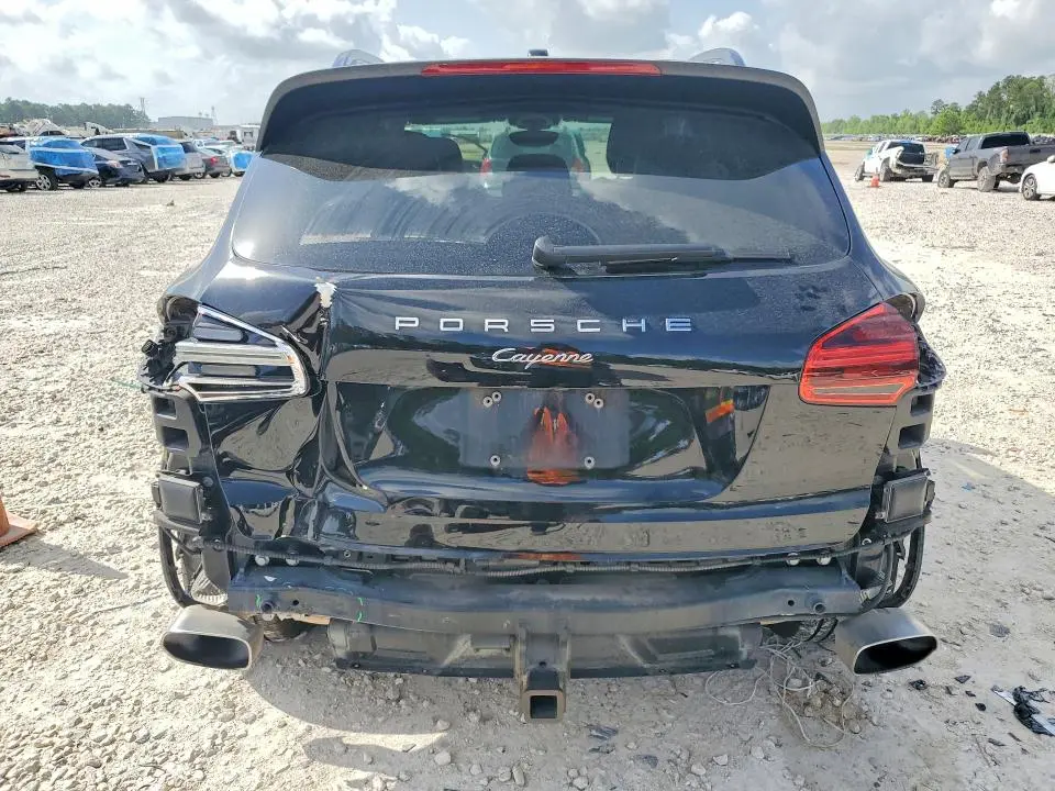 2018 PORSCHE CAYENNE   