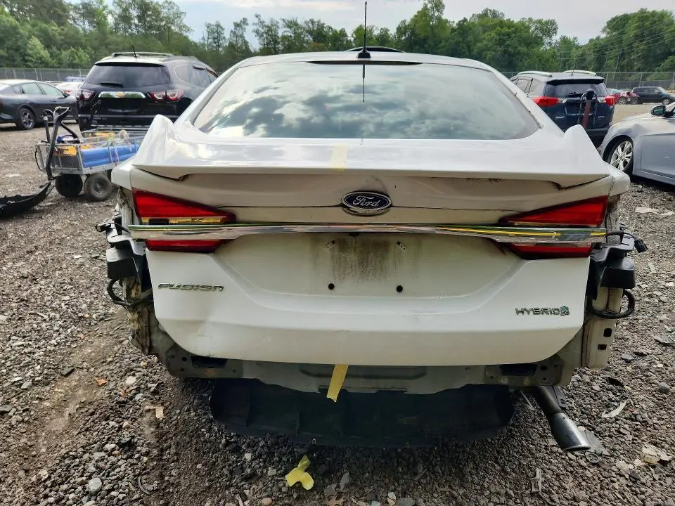 2017 FORD FUSION SE HYBRID  
