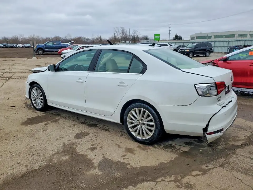 2015 VOLKSWAGEN JETTA SE  
