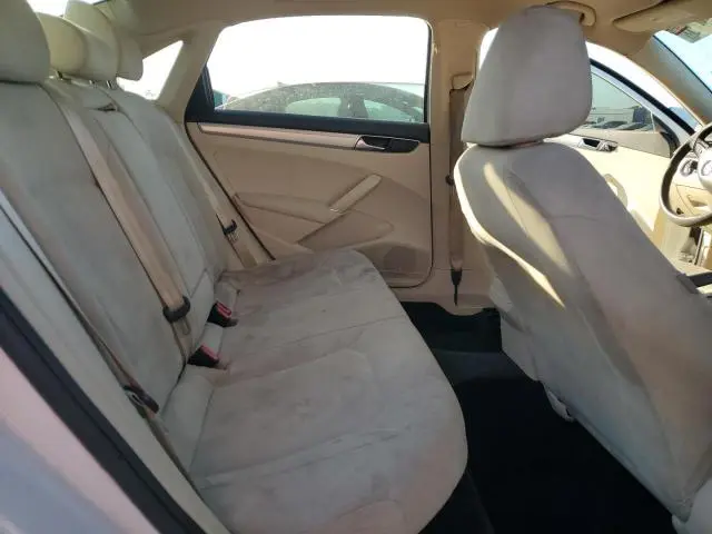 2017 VOLKSWAGEN PASSAT S  