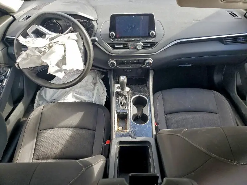 2021 NISSAN ALTIMA SV  