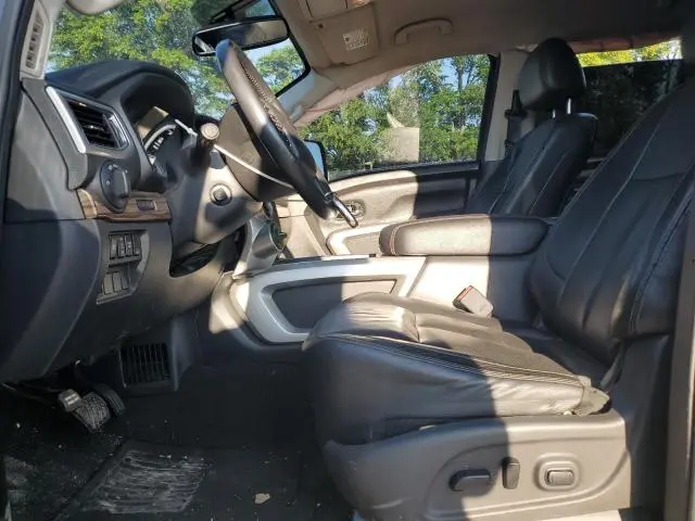 2017 NISSAN TITAN SV  