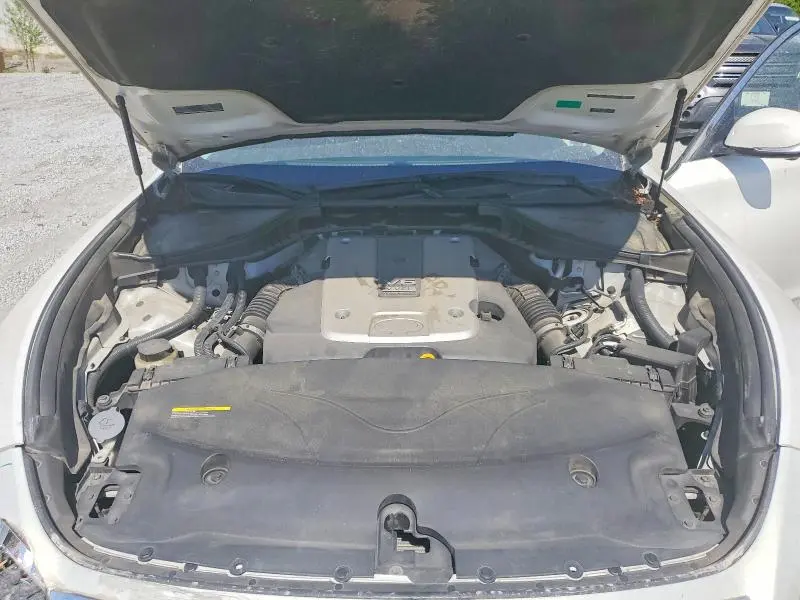 2015 INFINITI Q70L 3.7  