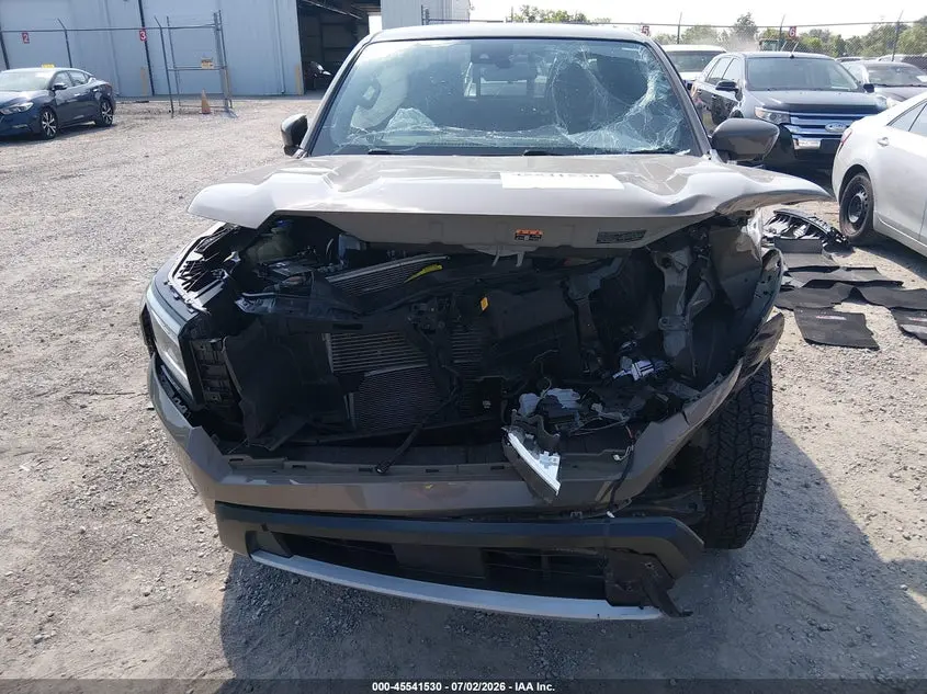 2023 NISSAN FRONTIER PRO-4X 4X4