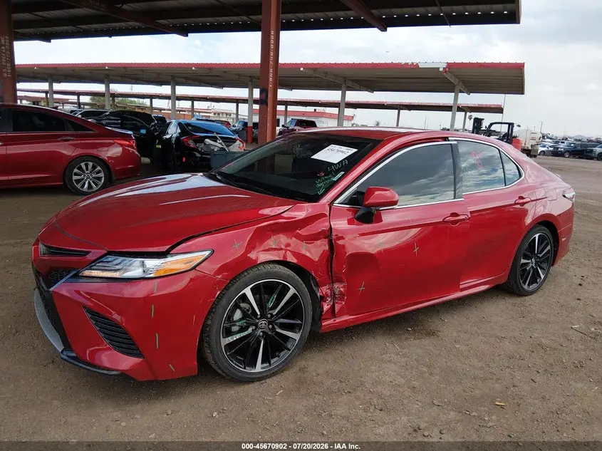 2019 TOYOTA CAMRY XSE