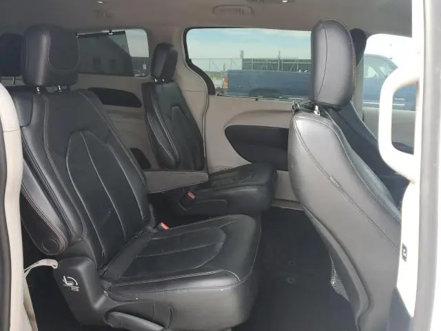 2017 CHRYSLER PACIFICA TOURING L  