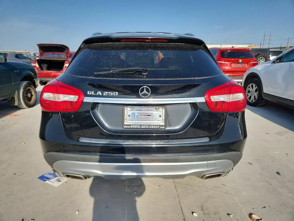 2015 MERCEDES-BENZ GLA 250  