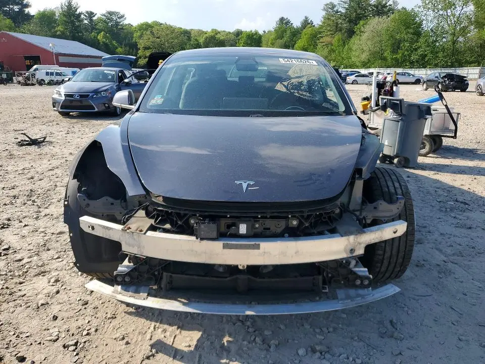 2018 TESLA MODEL 3   