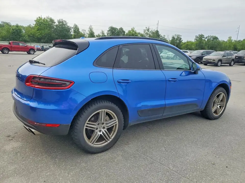 2016 PORSCHE MACAN S  