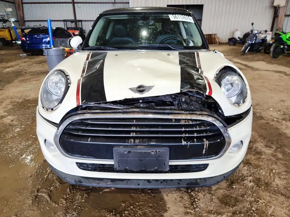 2018 MINI COOPER   