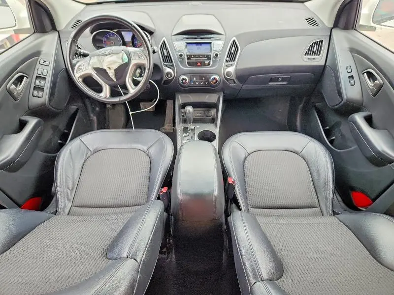 2010 HYUNDAI TUCSON GLS  