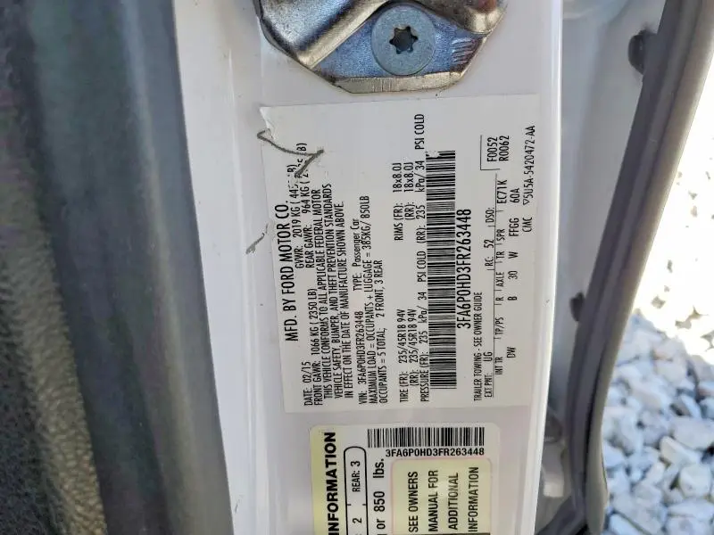 2015 FORD FUSION SE  