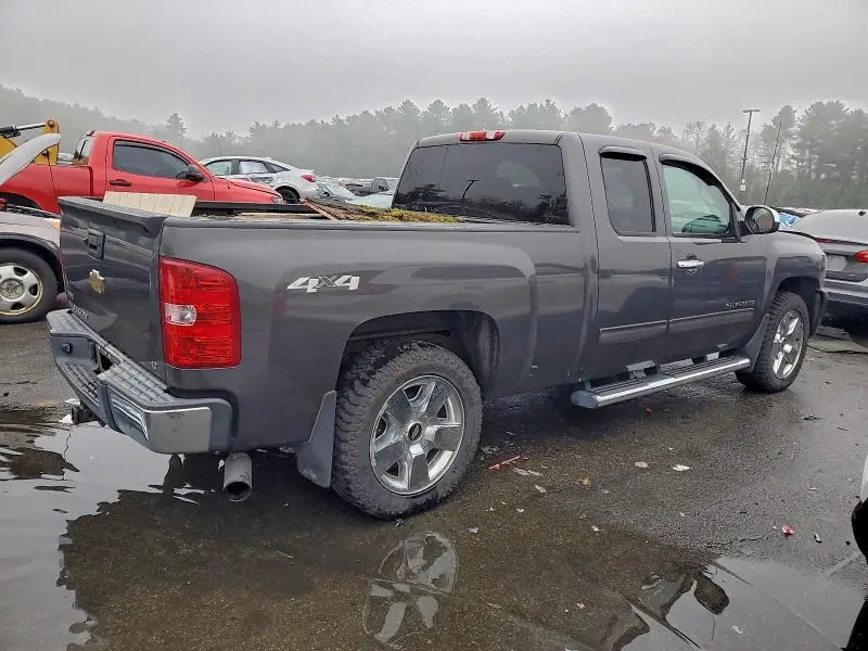 2011 CHEVROLET SILVERADO K1500 LT  