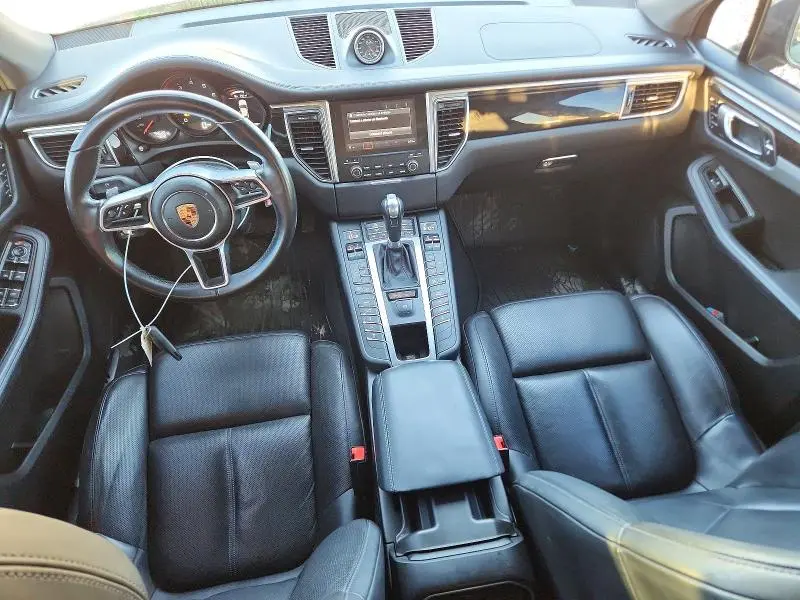 2017 PORSCHE MACAN GTS  