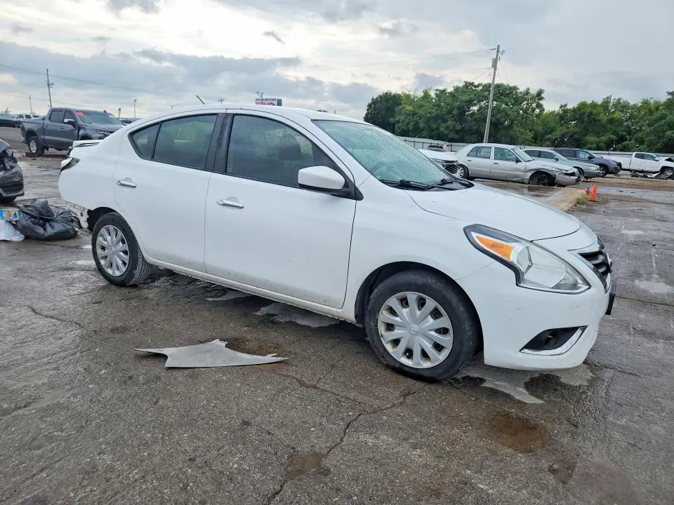 2017 NISSAN VERSA 1.6 SV  