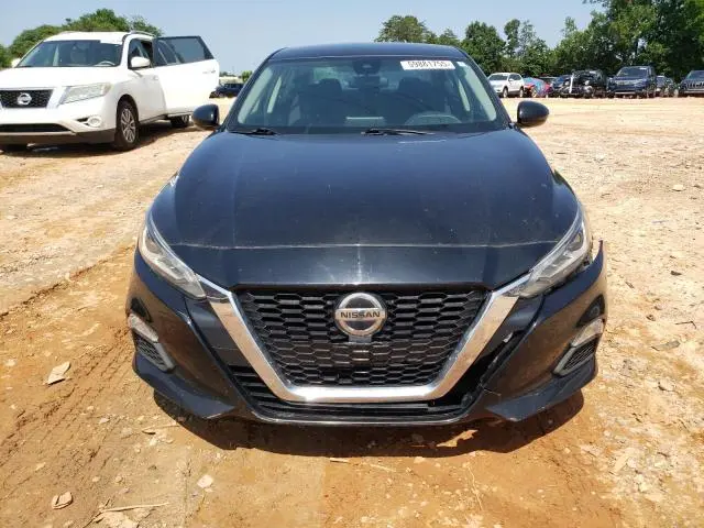 2022 NISSAN ALTIMA SV  