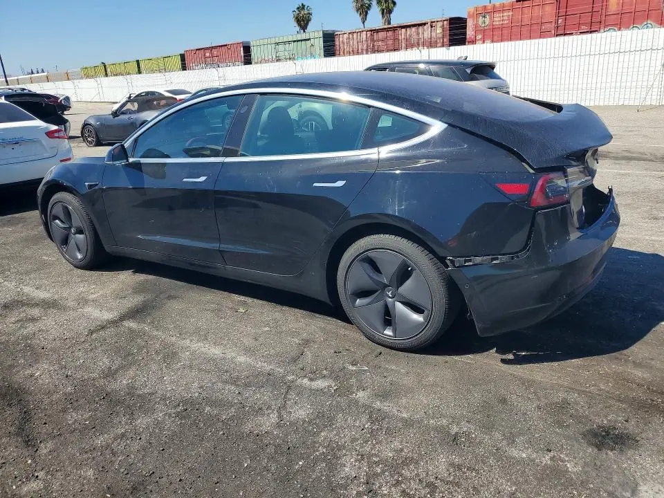 2018 TESLA MODEL 3   